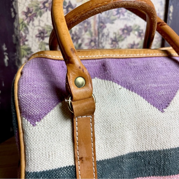 T. Cappelli Vintage Aztec Southwestern Bag Authentic with Gold Ring Leather Trim - Picture 4 of 10